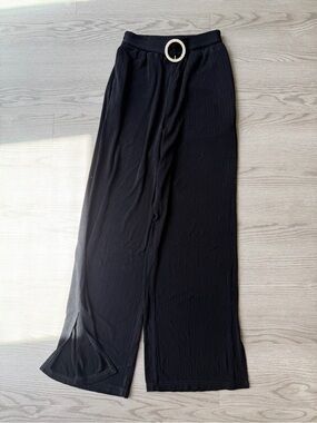 NWOT Petite Studio Wide-Leg Black Pants with Decorative Buckle and Side Slit